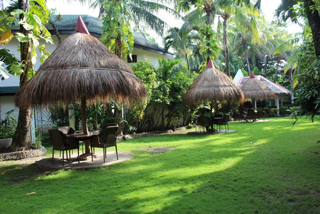 Tonglen Beach Resort Balabag  Exterior photo